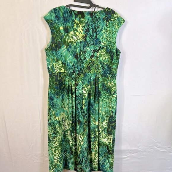 Adrianna Papell Green and Blue Print Dress Size 16W Lined Sleeveless Like New - Picture 4 of 6